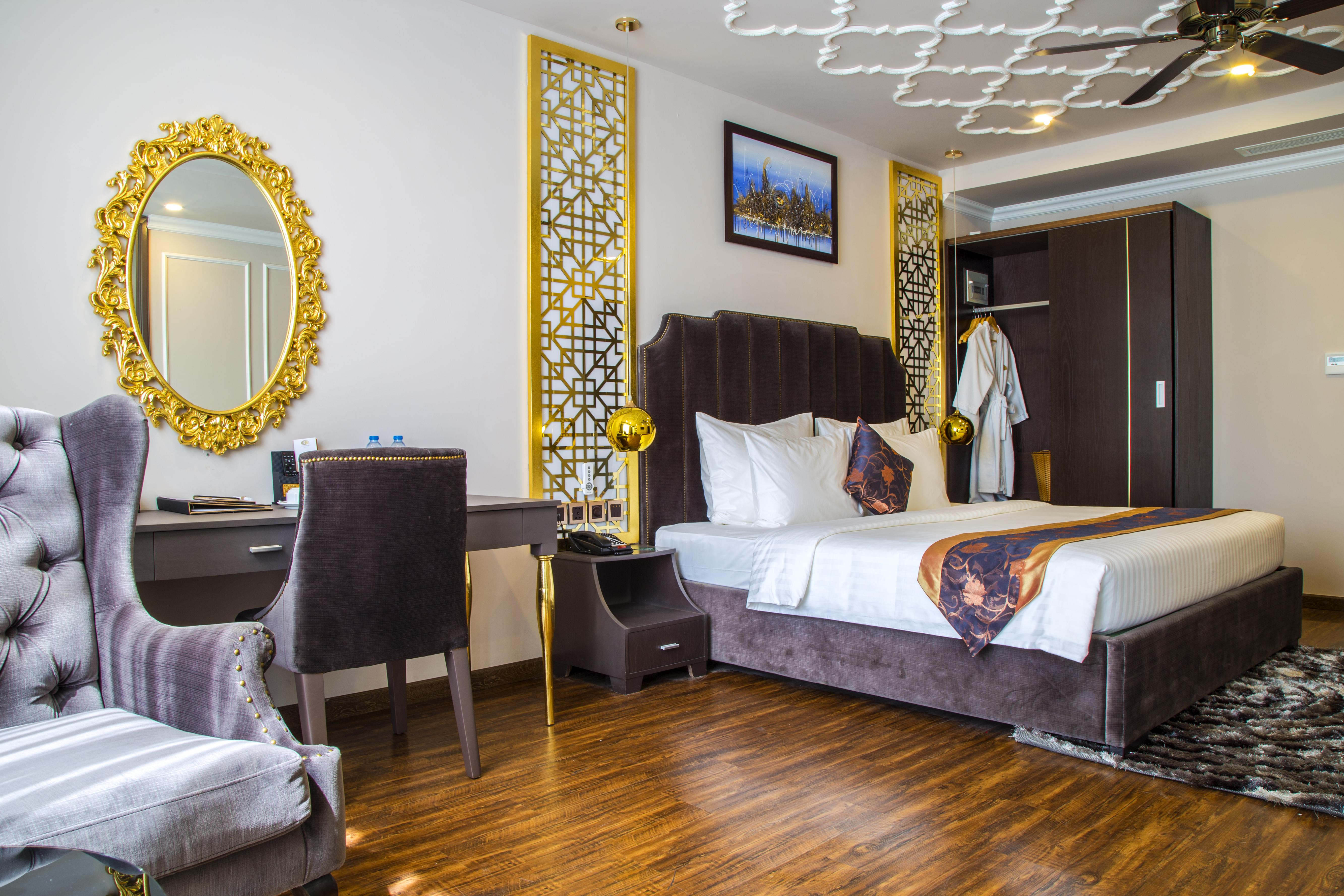 Cicilia City Hotel Saigon Center Хошимін Екстер'єр фото